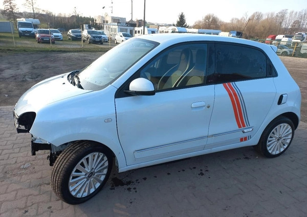 Renault Twingo cena 29700 przebieg: 6200, rok produkcji 2021 z Tczew małe 667